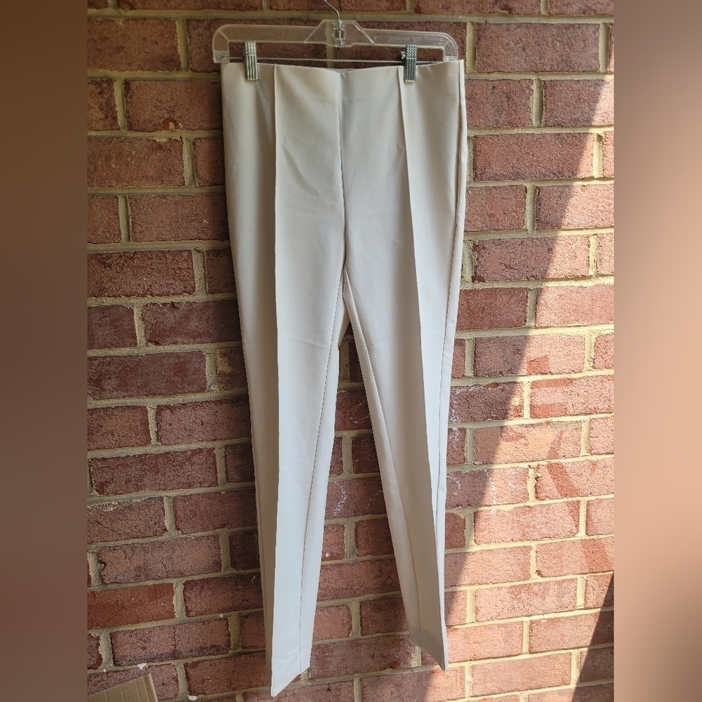 NWT White Nicole Pants Size Xs Lycra